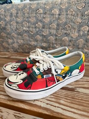 Vans x Disney Era Mickey and Friends low-top Sneakers Size 8